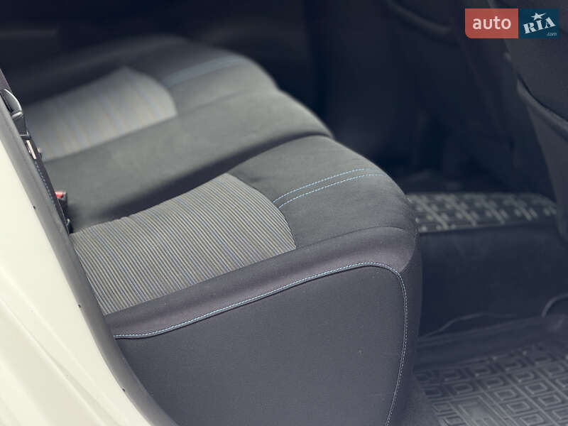 Хетчбек Nissan Leaf 2018 в Тернополі фото 23 Хетчбек Nissan Leaf 2018 в Тернополі