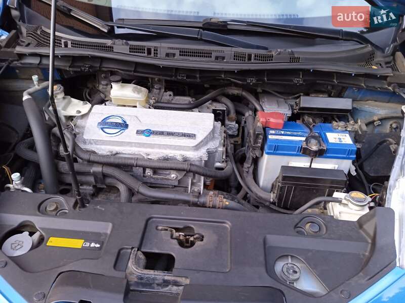 Хетчбек Nissan Leaf 2012 в Луцьку
