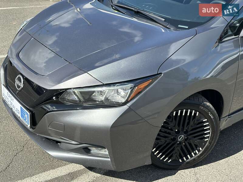 Хетчбек Nissan Leaf 2024 в Києві
