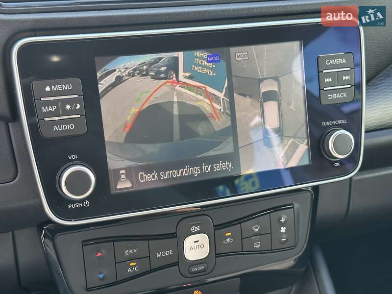 Хетчбек Nissan Leaf 2024 в Києві