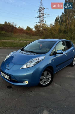 Хэтчбек Nissan Leaf 2012 в Ровно