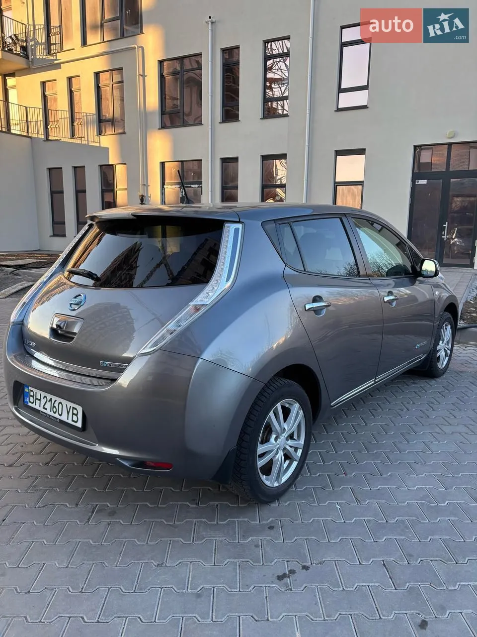 2016 Nissan Leaf - мініатюра 16