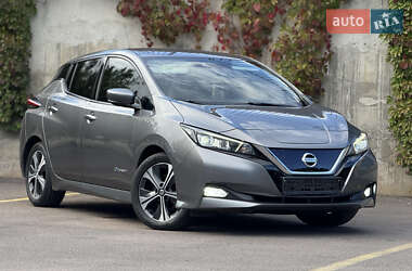 Хэтчбек Nissan Leaf 2018 в Ровно