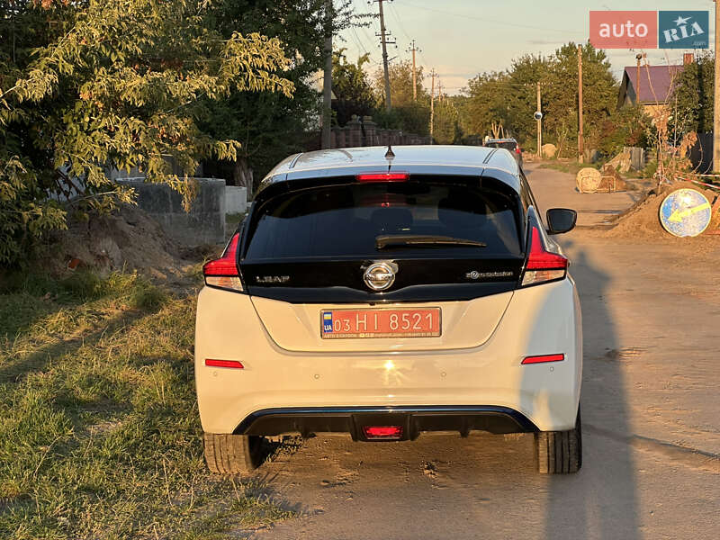 Хэтчбек Nissan Leaf 2020 в Ровно