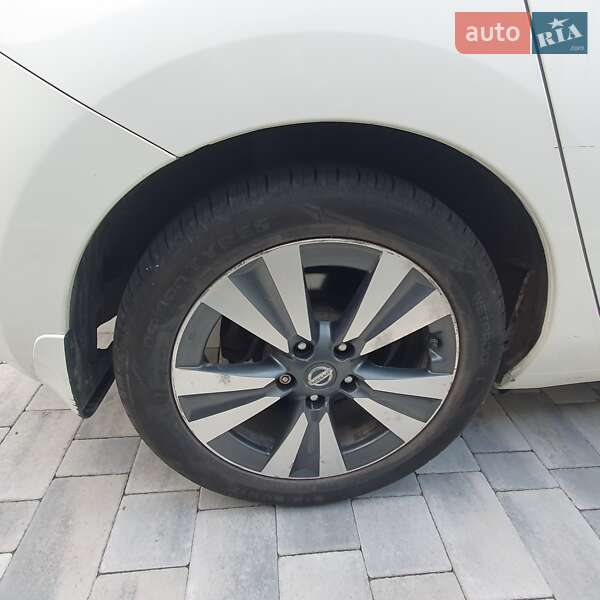 Хетчбек Nissan Leaf 2016 в Вінниці фото 13 Хетчбек Nissan Leaf 2016 в Вінниці