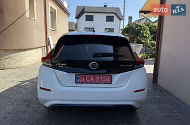 Хэтчбек Nissan Leaf 2021 в 