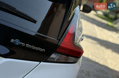 Хэтчбек Nissan Leaf 2021 в 