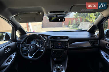 Хэтчбек Nissan Leaf 2021 в 