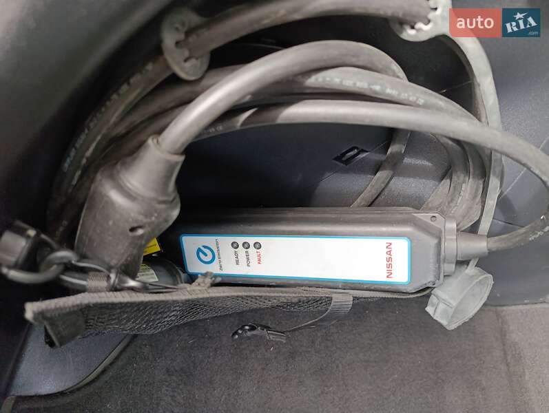 Хэтчбек Nissan Leaf 2018 в Звягеле