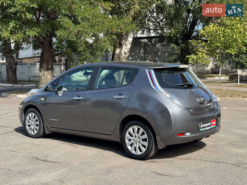 Хетчбек Nissan Leaf 2016 в Запоріжжі фото 3 Хетчбек Nissan Leaf 2016 в Запоріжжі