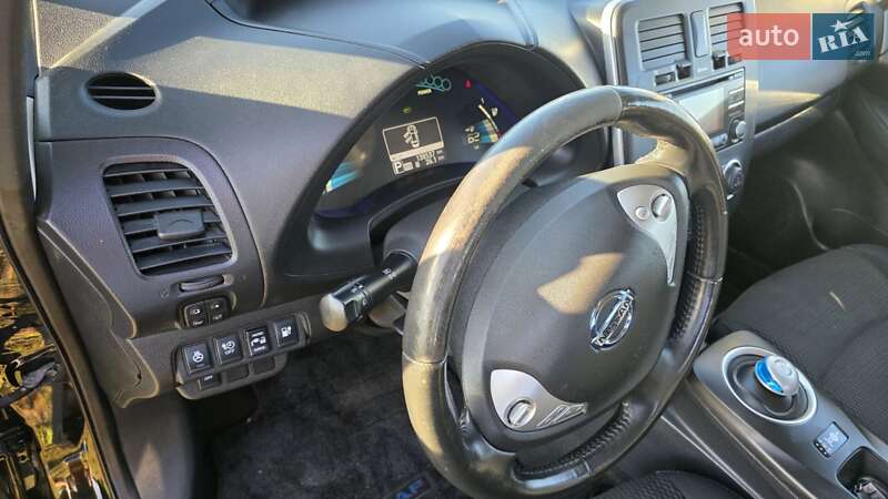 Хетчбек Nissan Leaf 2014 в Калуші