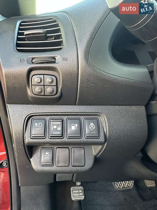 Хетчбек Nissan Leaf 2013 в Кропивницькому фото 28 Хетчбек Nissan Leaf 2013 в Кропивницькому