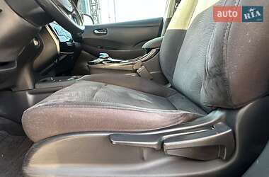 Хэтчбек Nissan Leaf 2013 в Кропивницком