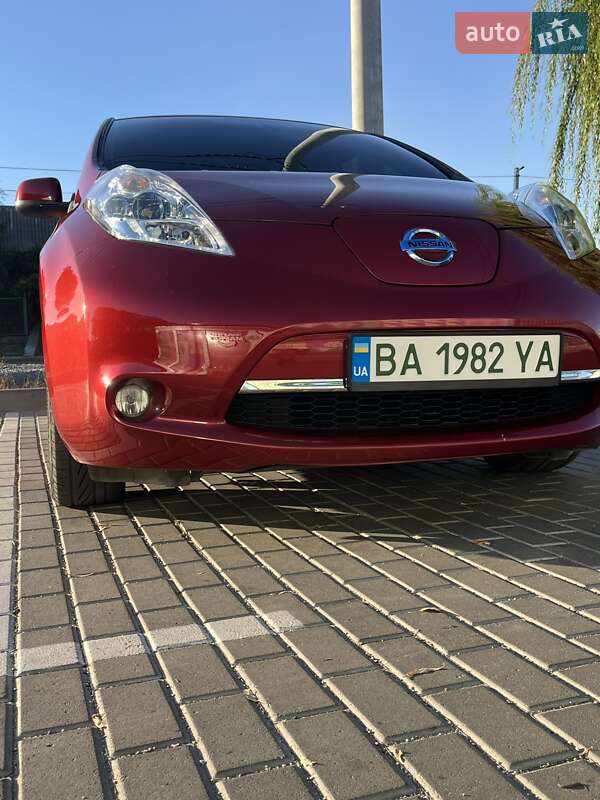 Хетчбек Nissan Leaf 2013 в Кропивницькому фото 14 Хетчбек Nissan Leaf 2013 в Кропивницькому