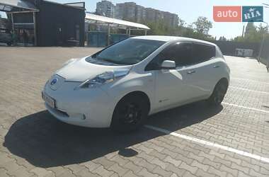 Хэтчбек Nissan Leaf 2017 в Николаеве