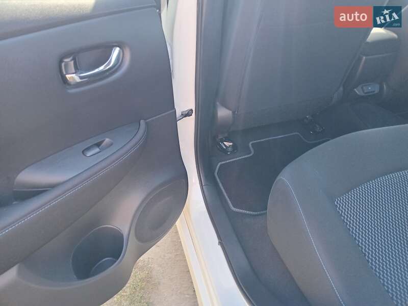 Хэтчбек Nissan Leaf 2022 в Умани фото 13 Хэтчбек Nissan Leaf 2022 в Умани