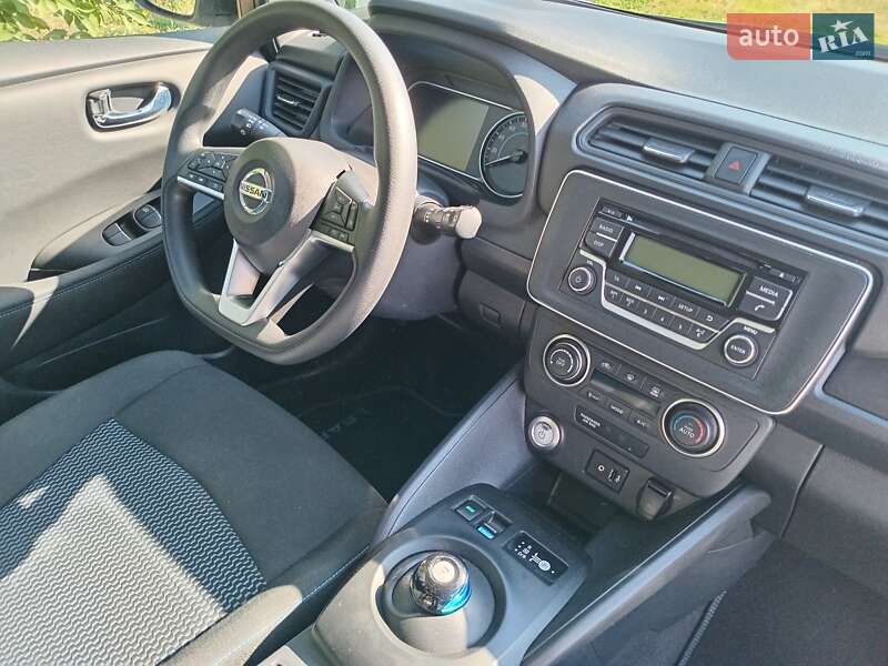 Хэтчбек Nissan Leaf 2022 в Умани фото 20 Хэтчбек Nissan Leaf 2022 в Умани