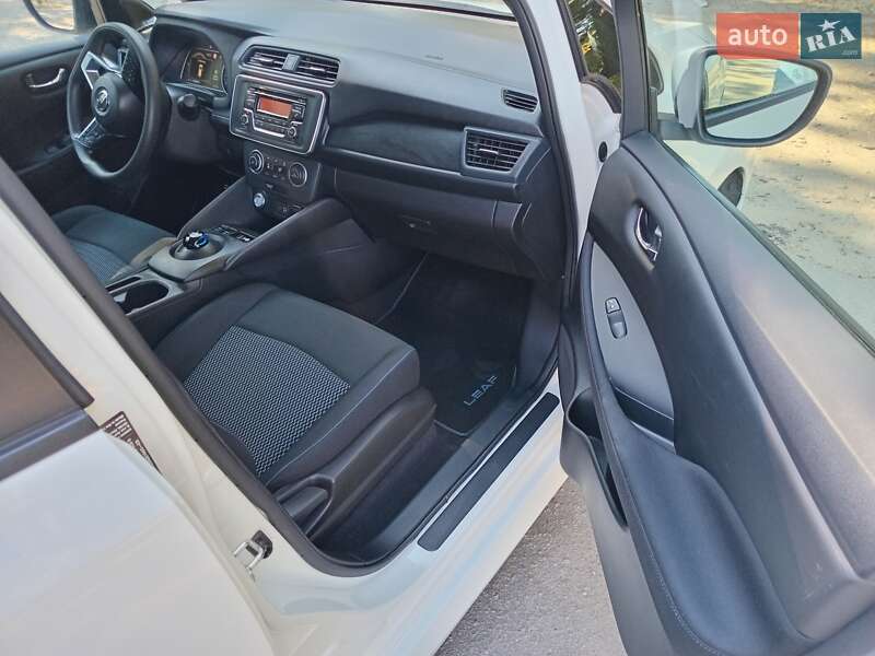 Хэтчбек Nissan Leaf 2022 в Умани фото 30 Хэтчбек Nissan Leaf 2022 в Умани