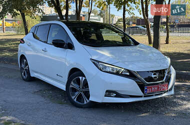 Хетчбек Nissan Leaf 2019 в Дніпрі
