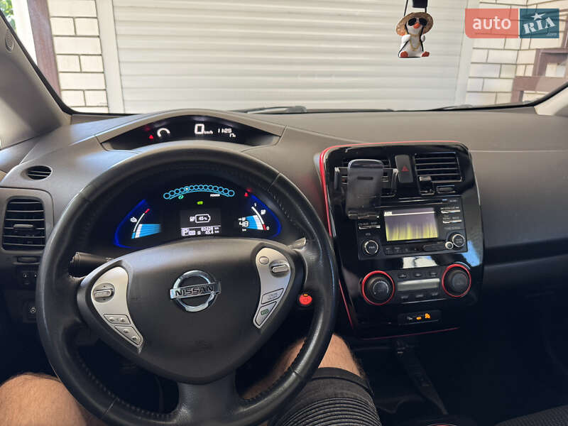 Хэтчбек Nissan Leaf 2015 в Днепре фото 14 Хэтчбек Nissan Leaf 2015 в Днепре