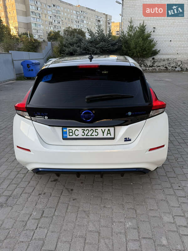 Хэтчбек Nissan Leaf 2019 в Львове