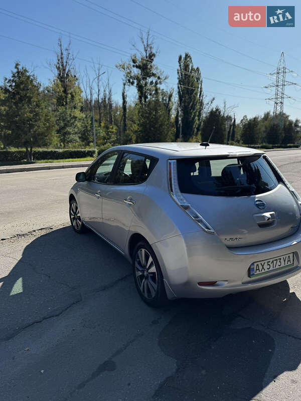 Хэтчбек Nissan Leaf 2014 в Харькове