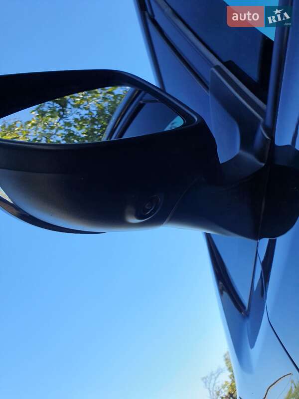 Хетчбек Nissan Leaf 2019 в Дніпрі