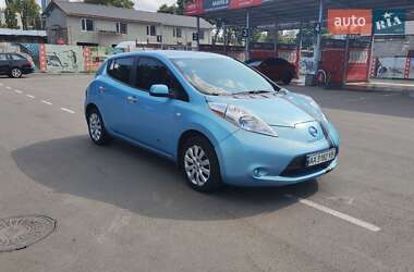 Хетчбек Nissan Leaf 2015 в Києві