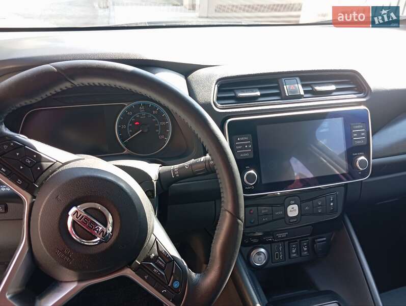 Хетчбек Nissan Leaf 2021 в Тернополі