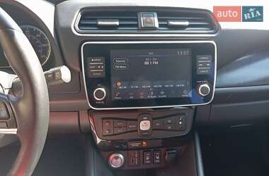Хэтчбек Nissan Leaf 2021 в Тернополе