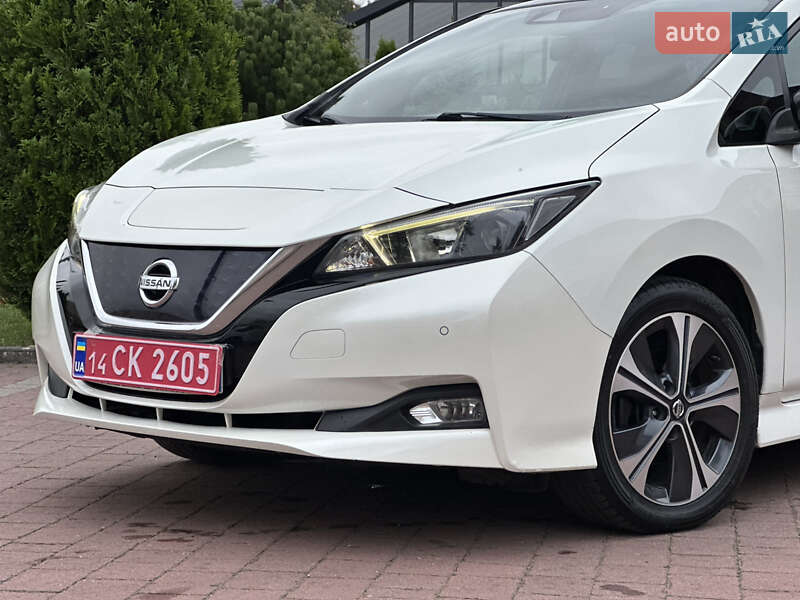 Хэтчбек Nissan Leaf 2018 в Стрые