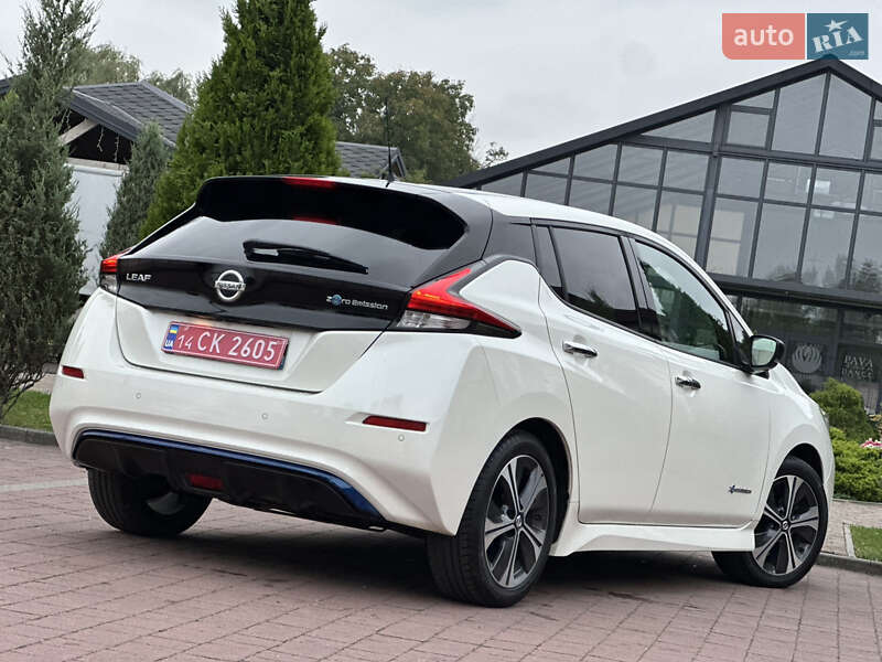 Хэтчбек Nissan Leaf 2018 в Стрые