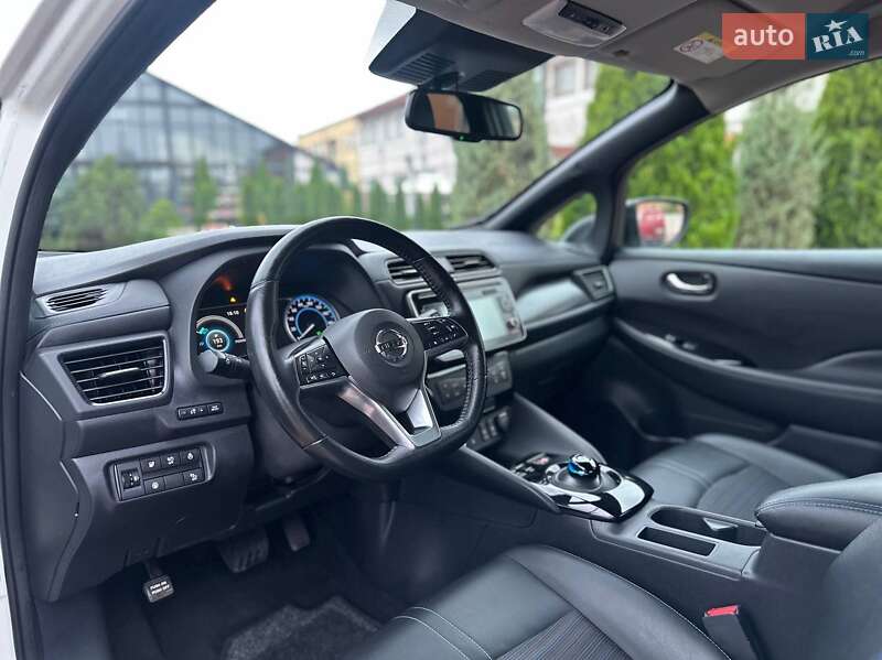 Хэтчбек Nissan Leaf 2018 в Стрые