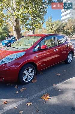 Хэтчбек Nissan Leaf 2011 в Одессе
