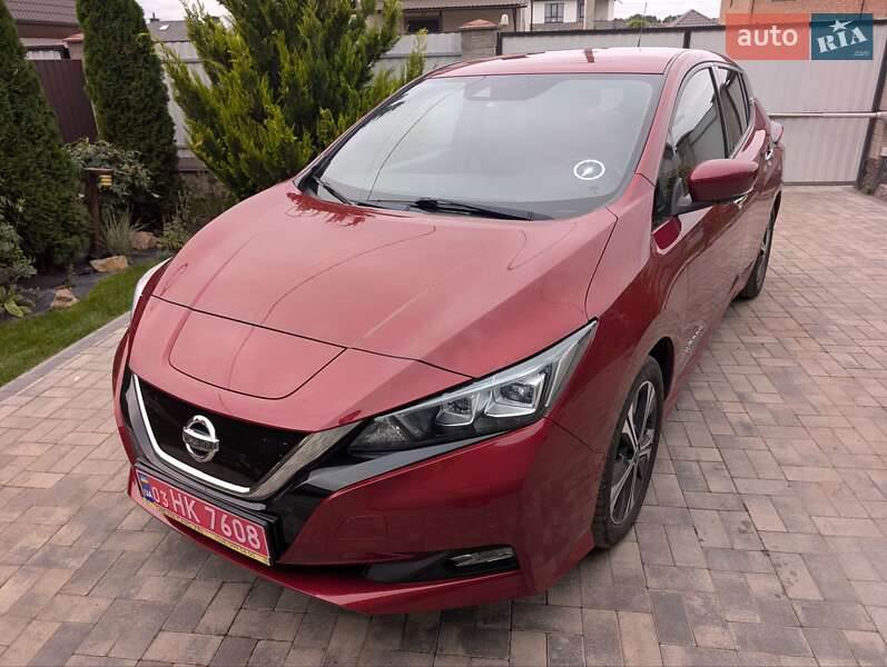 Хэтчбек Nissan Leaf 2018 в Виннице
