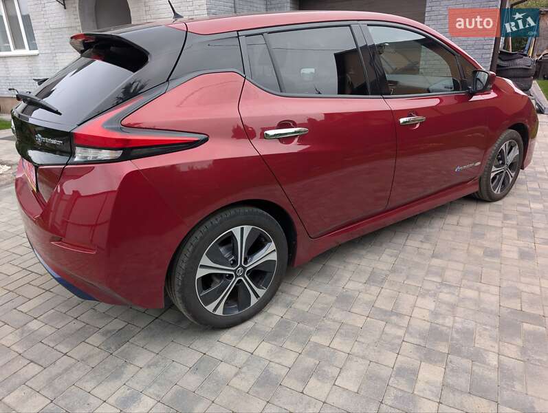 Хэтчбек Nissan Leaf 2018 в Виннице