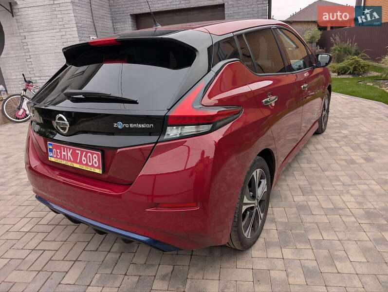 Хэтчбек Nissan Leaf 2018 в Виннице