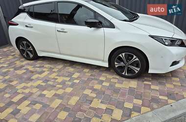 Хетчбек Nissan Leaf 2018 в Києві