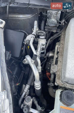 Хэтчбек Nissan Leaf 2014 в 