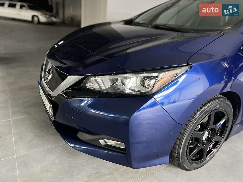 Хетчбек Nissan Leaf 2020 в Дніпрі фото 6 Хетчбек Nissan Leaf 2020 в Дніпрі
