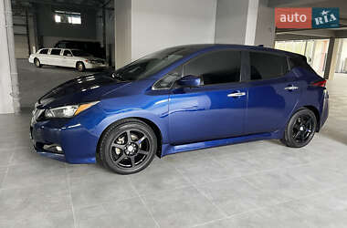 Хетчбек Nissan Leaf 2020 в Дніпрі
