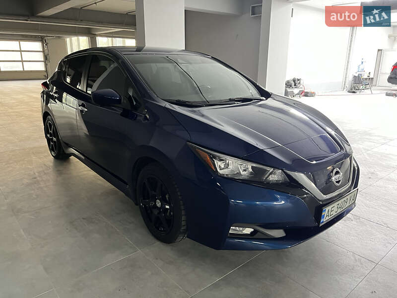 Хетчбек Nissan Leaf 2020 в Дніпрі фото 15 Хетчбек Nissan Leaf 2020 в Дніпрі