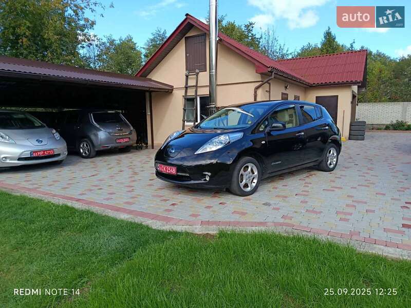 Хэтчбек Nissan Leaf 2011 в Ивано-Франковске