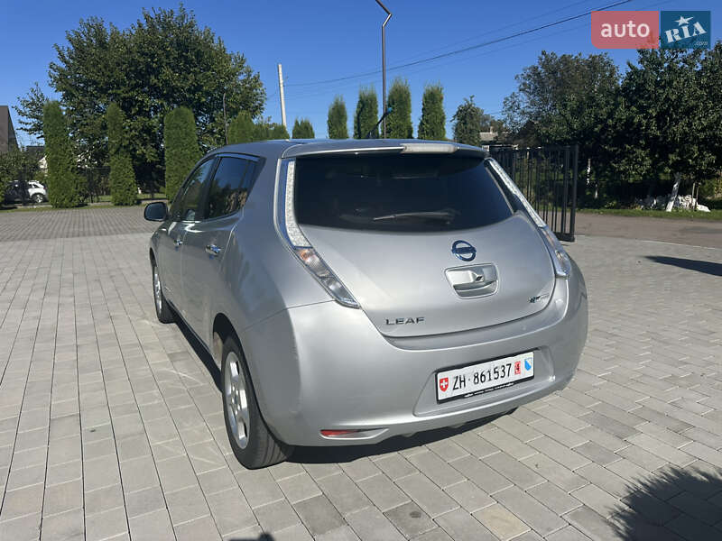 Хэтчбек Nissan Leaf 2011 в Луцке