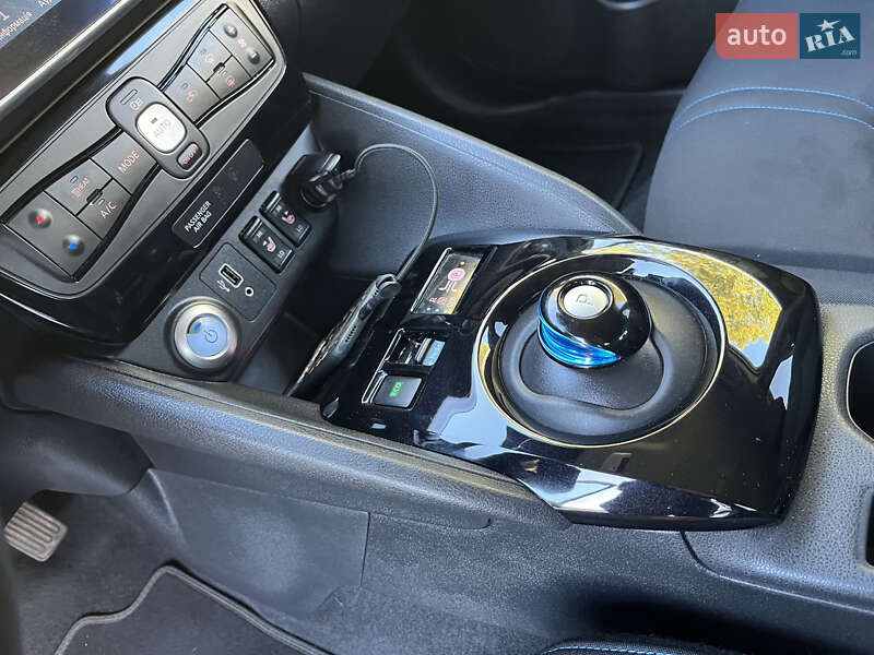 Хэтчбек Nissan Leaf 2019 в Владимире фото 32 Хэтчбек Nissan Leaf 2019 в Владимире