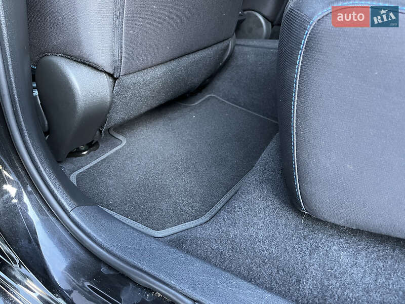 Хэтчбек Nissan Leaf 2019 в Владимире фото 39 Хэтчбек Nissan Leaf 2019 в Владимире