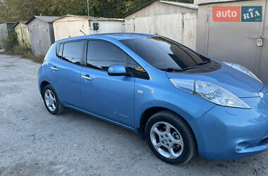 Хэтчбек Nissan Leaf 2012 в Харькове