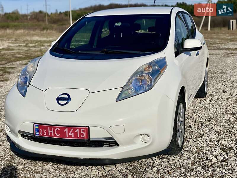 Хетчбек Nissan Leaf 2013 в Новояворівську фото 12 Хетчбек Nissan Leaf 2013 в Новояворівську