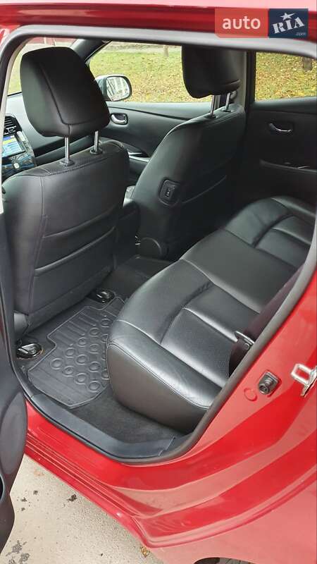 Хетчбек Nissan Leaf 2014 в Вінниці