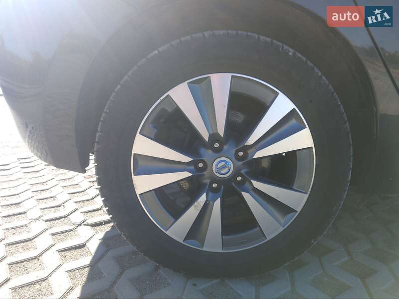 Хэтчбек Nissan Leaf 2013 в Збараже